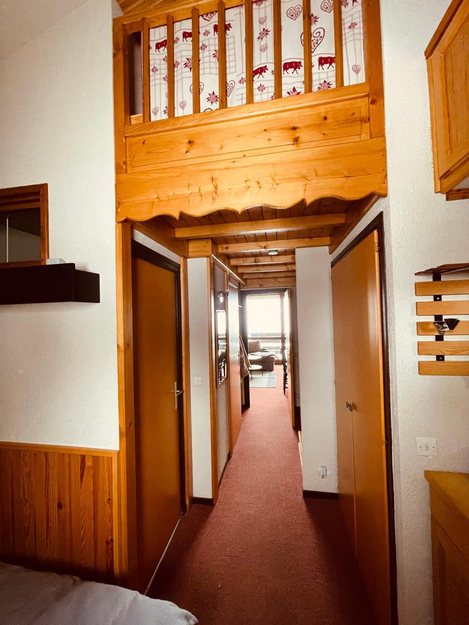 Cosy 6 Personnes Très Bien équipé ,vue Splendide, Terrasse, Spacieux,bien Situé, Randonnées,ski