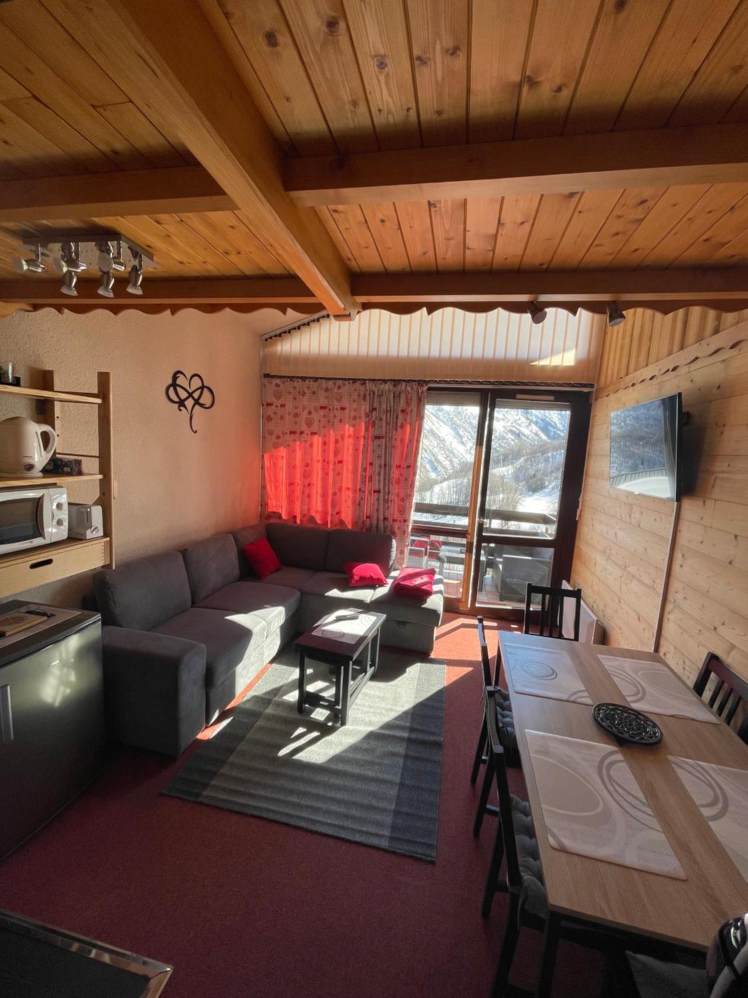 Cosy 6 Personnes Très Bien équipé ,vue Splendide, Terrasse, Spacieux,bien Situé, Randonnées,ski *